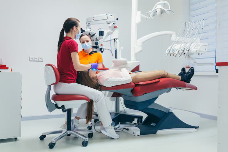 Dentist in Sherman Oaks